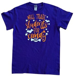 “WILL TRADE STUDENTS FOR CANDY” HALLOWEEN TSHIRT SIZE SMALL PURPLE 100% COTTON